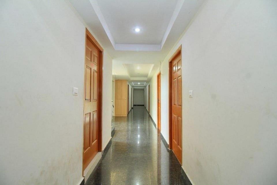 Hotel Srees Tiruchirappalli Екстер'єр фото